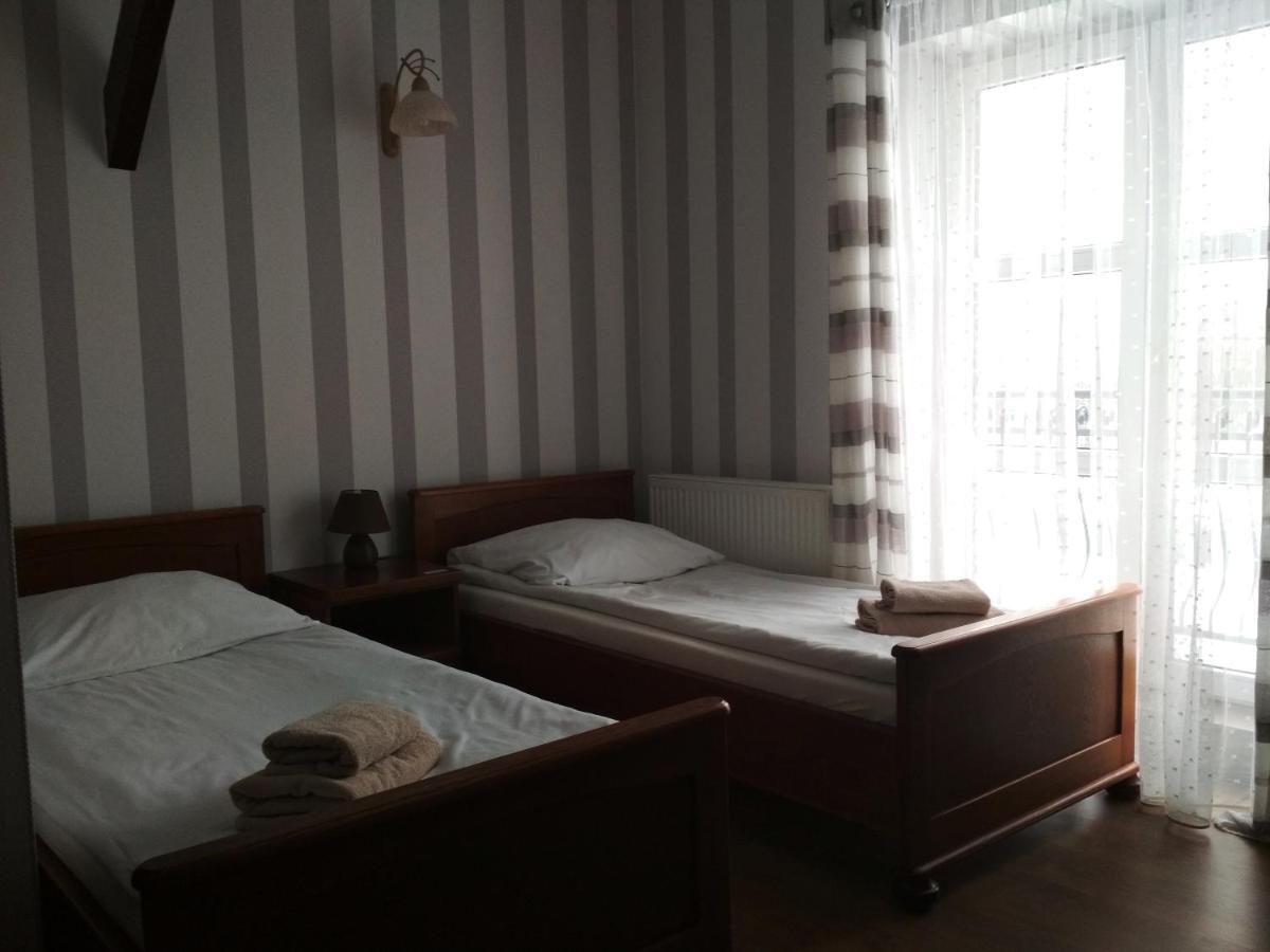 Zielony Dworek Częstochowa Exterior foto