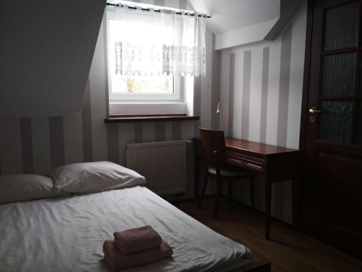 Zielony Dworek Częstochowa Exterior foto