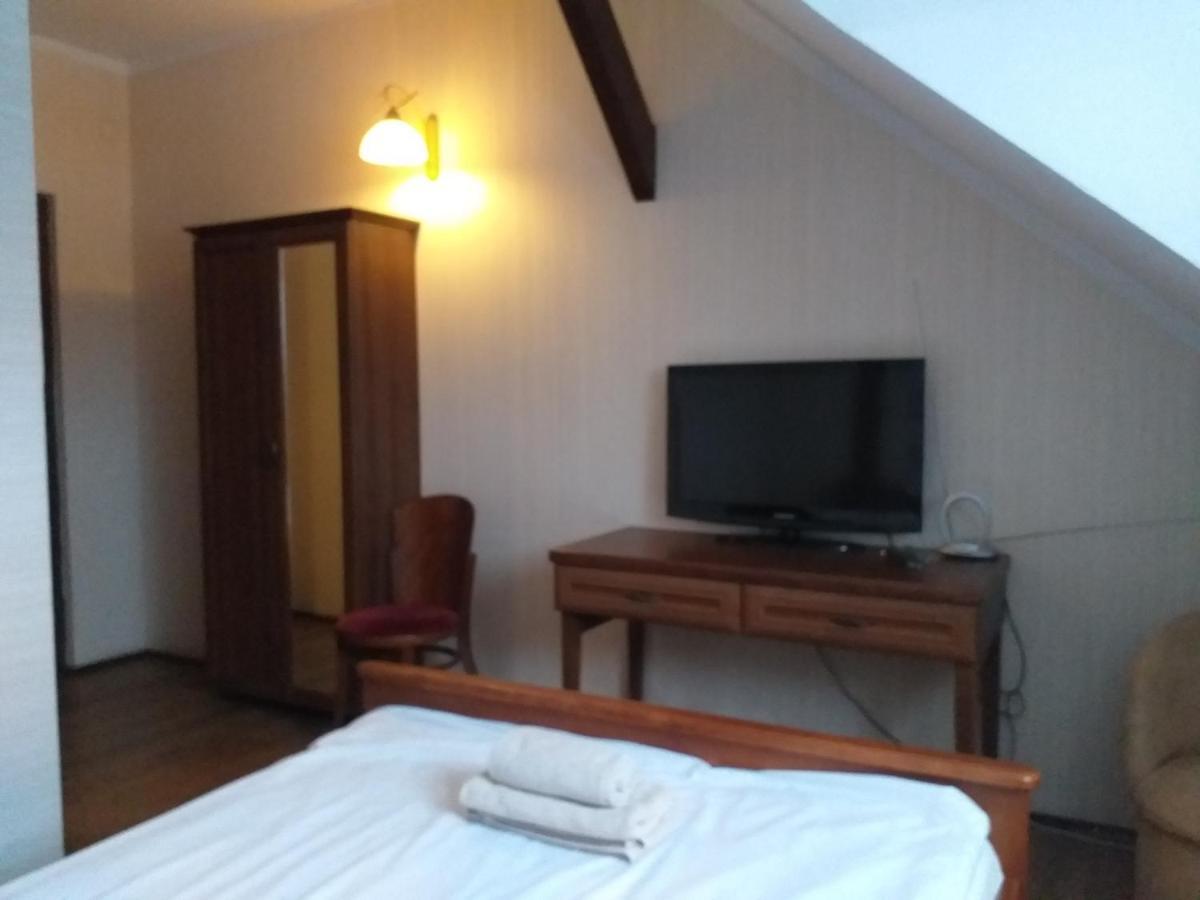 Zielony Dworek Częstochowa Exterior foto