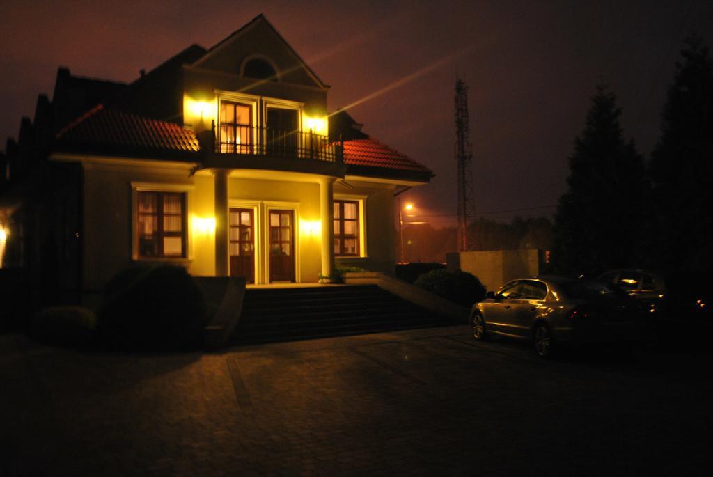 Zielony Dworek Częstochowa Exterior foto